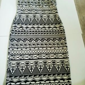 Tyche dress size large black and white dress triba